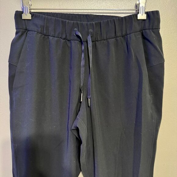 Lululemon On The Fly Jogger Black size 6 - Picture 4 of 6